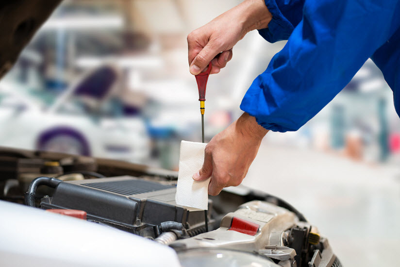 Car Oil Level Check
